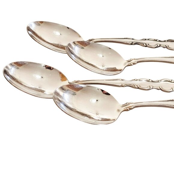 4 Oneida Deluxe Mozart Soup Spoons scalloped edge baroque scrolls 80s vtg stainl - Picture 5 of 10